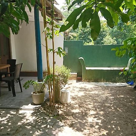 Shan Villa Bentota Ruang foto